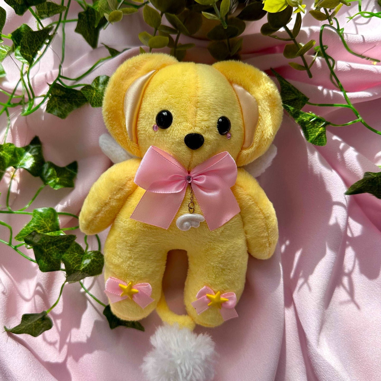 Peluche Kerobero Kero Sakura Cardcaptor avec pendentif aile et nœud rose
